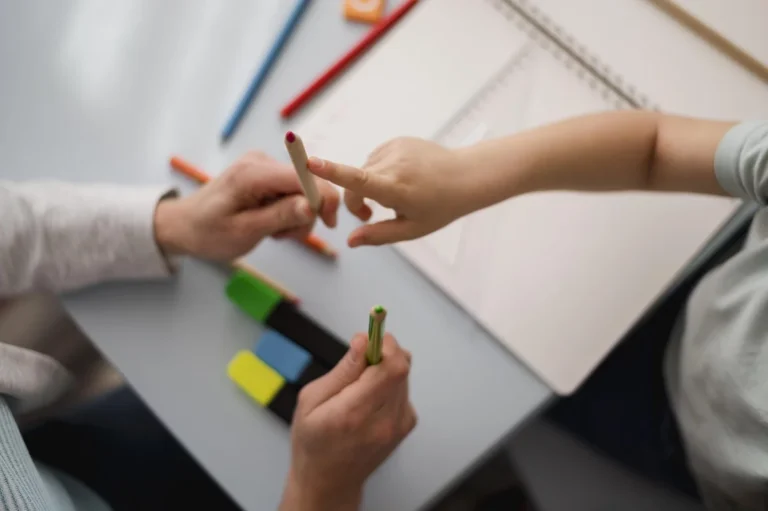 5 Estrategias de Análisis de Conducta para Mejorar el Rendimiento Escolar